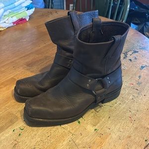 Fry Harness Boots Men’s